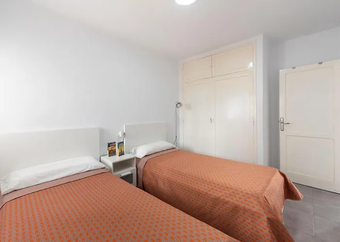 Lava Teneguia, 5 Guests In 2 Bedrooms *